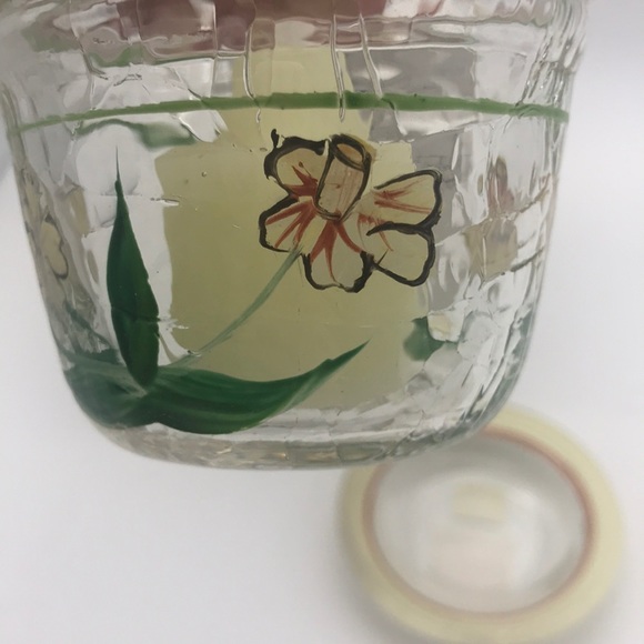 Fifth Avenue Crystal Spring Daffodil Votive - Picture 3 of 4